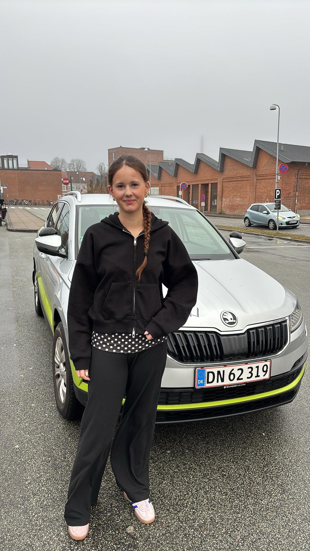 Glad elev der har bestået sit kørekort hos Libbers Køreskole